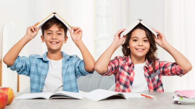 Rekomendasi Cara Mengatur Waktu Belajar di Rumah Agar Efektif