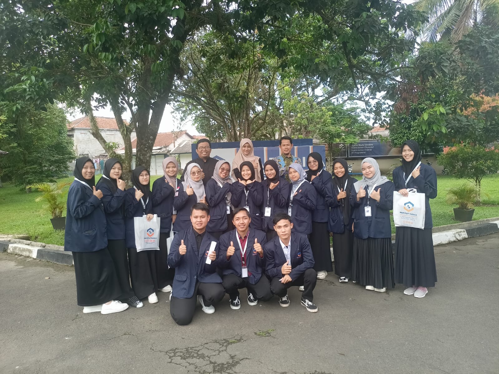 Pendidikan Berbasis Pengalaman Lapangan